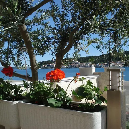 Apartment Tisno