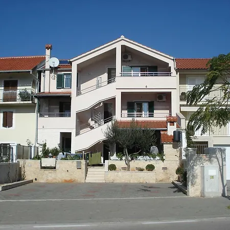 Apartment Tisno * Tisno
