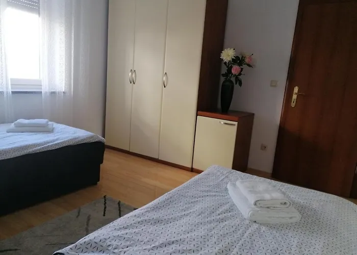 公寓 Apartment Tisno 迪斯诺