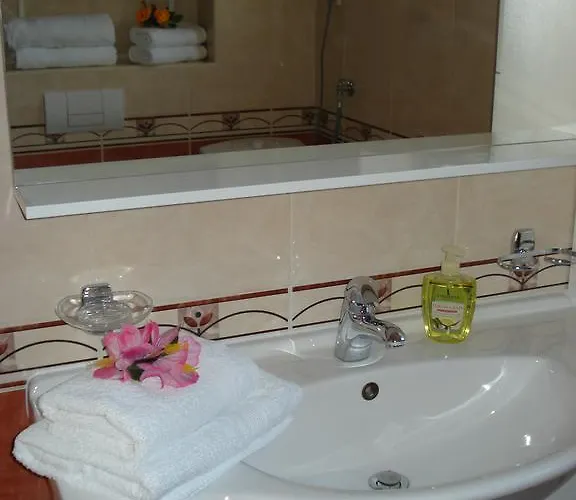 Apartment Tisno 公寓 迪斯诺