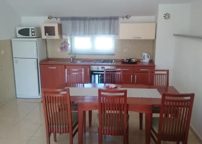 Apartment Tisno Apartamento